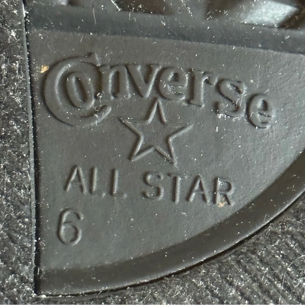 Converse All Star Chuck Taylor Canvas Low Top‎ Tongue Gray-Big Kid - Size 6